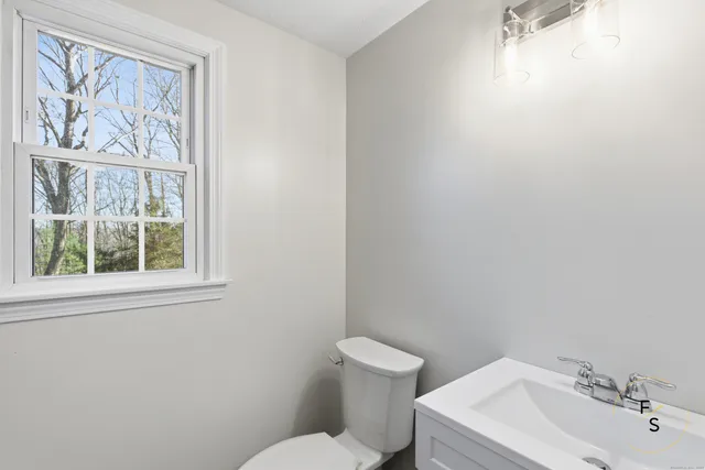 $414,999 | 11 Valerie Drive, Vernon, CT 06066