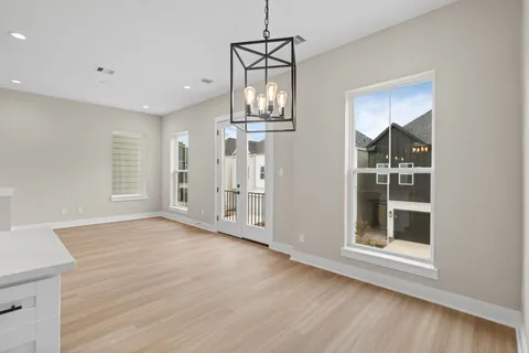 $349,900 | 5832 Highland Sun Lane, Houston, TX 77091