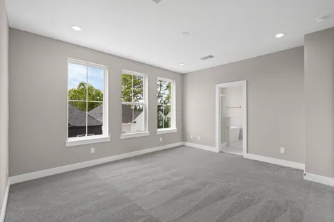 $349,900 | 5832 Highland Sun Lane, Houston, TX 77091