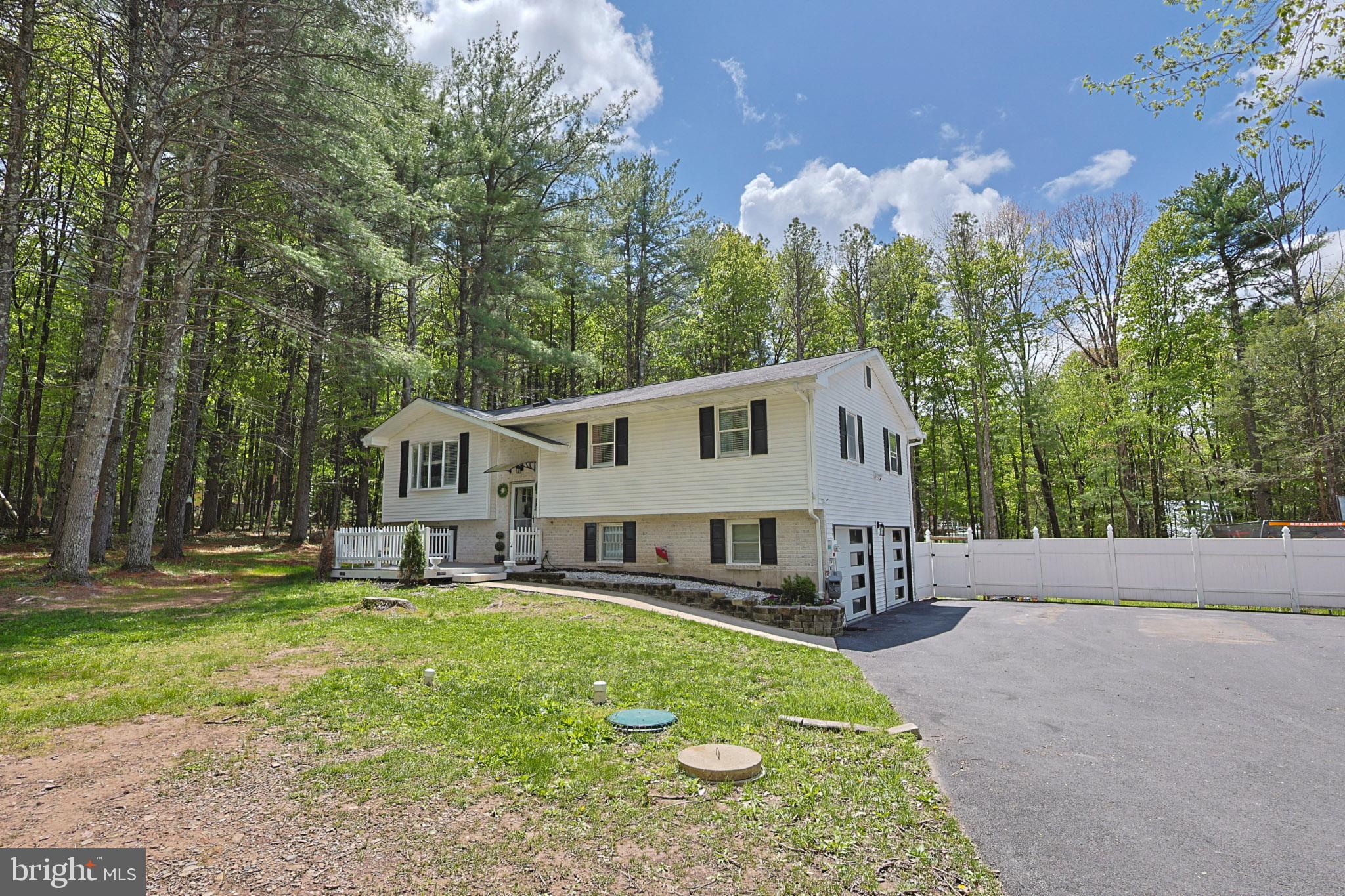 268 Turkey Ridge Drive Kunkletown, PA 18058 - Photo 5 of 34