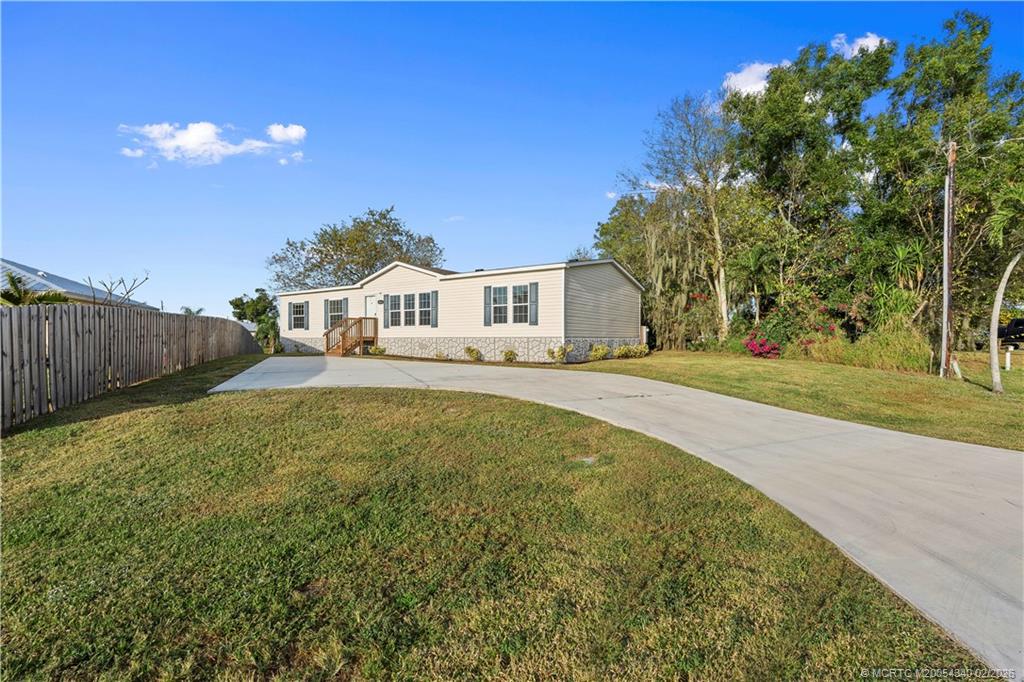 2603 Southeast 34th Lane Okeechobee, FL 34974 - Photo 5 of 66