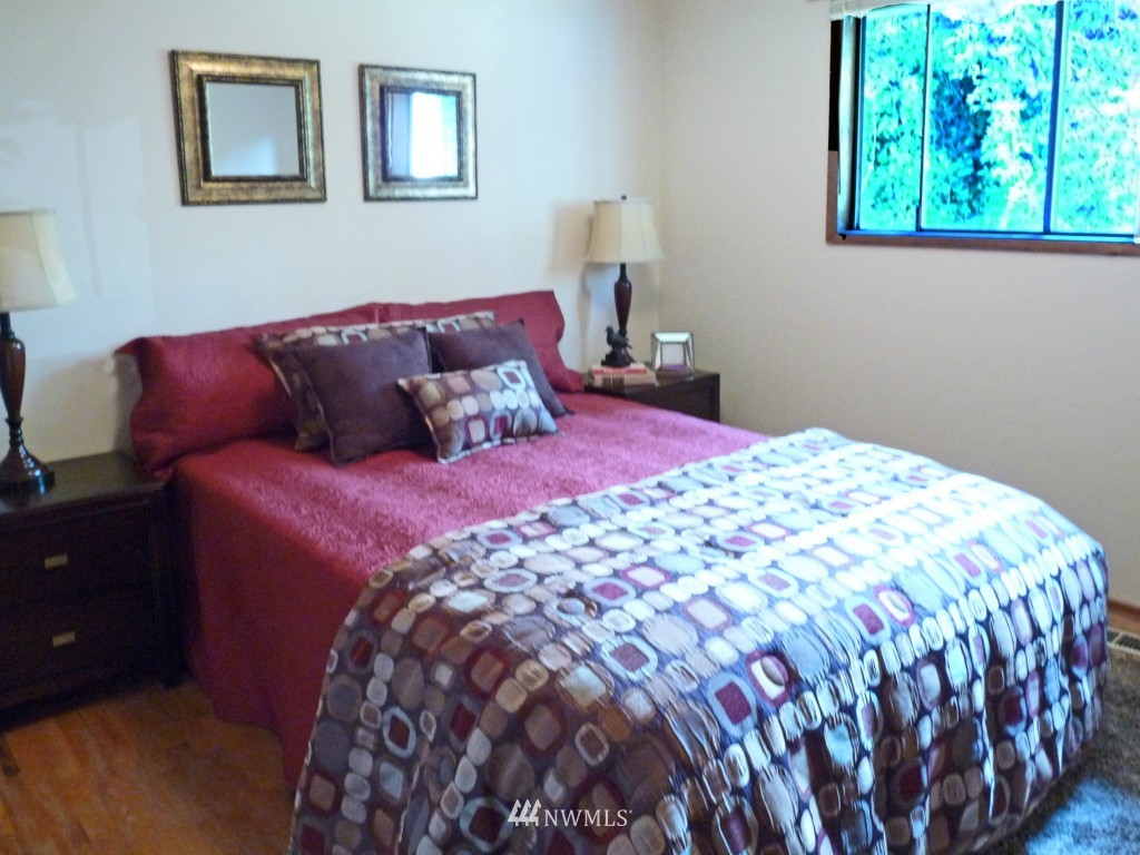 368 Maple Avenue Northwest Renton, WA 98057 - Photo 14 of 23