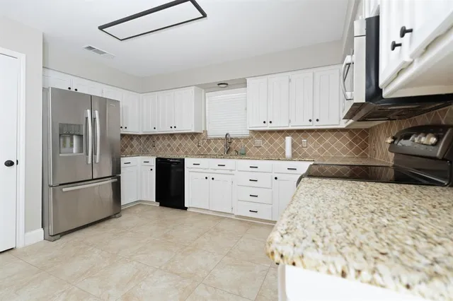 $359,000 | 7205 Windcrest Court East, North Richland Hills, TX 76182