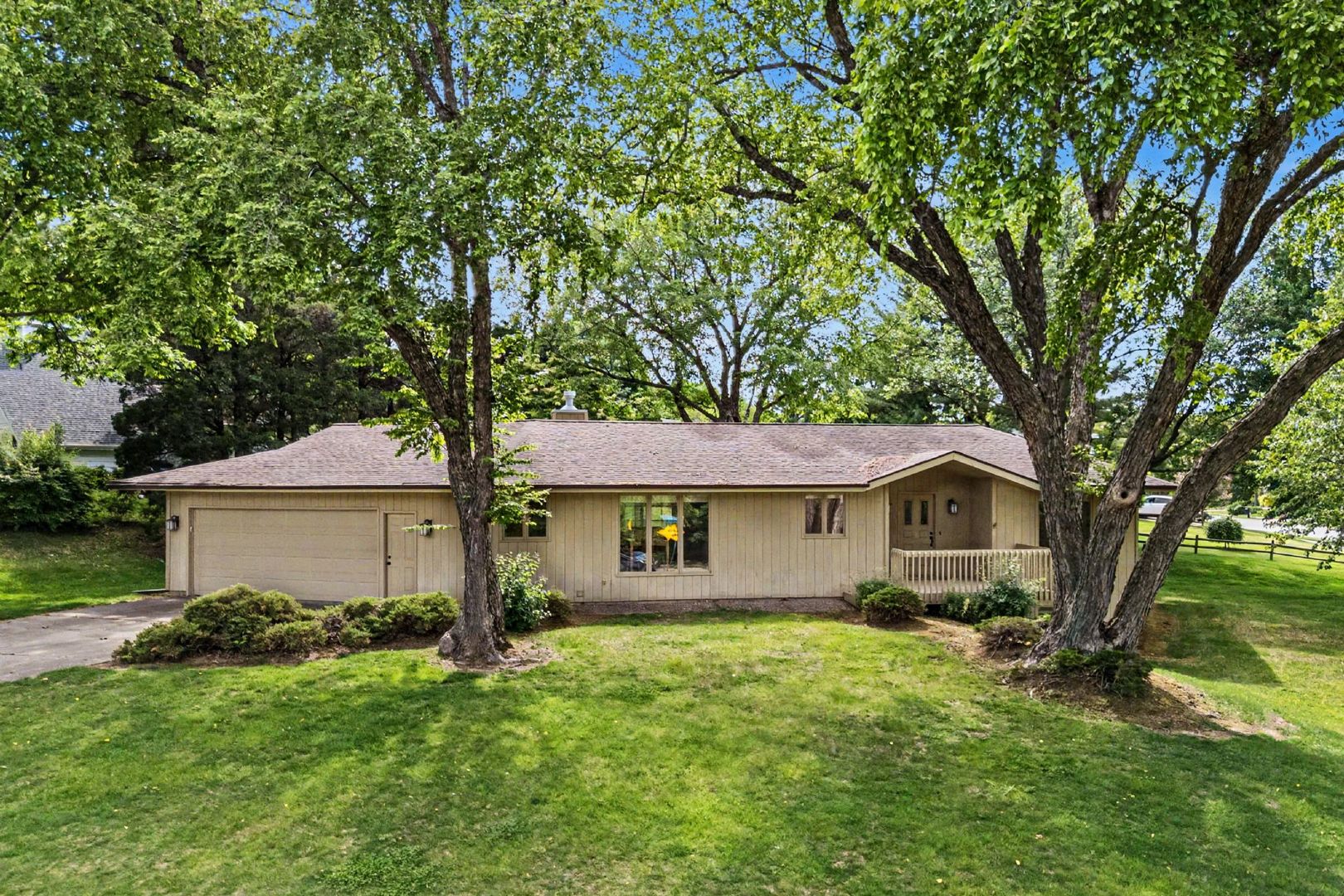 3290 Rambling Road Bettendorf, IA 52722 - Photo 1 of 9