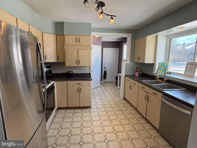 $549,900 | 530 Kenmore Road, Havertown, PA 19083