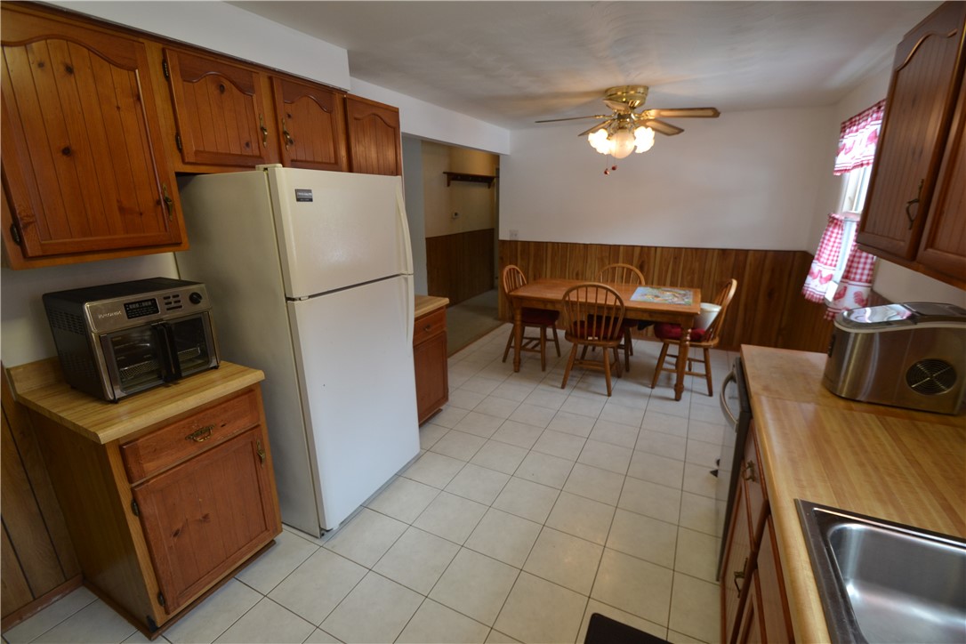 2328 Timberline Drive Macedon, NY 14502 - Photo 13 of 28 Kitchen