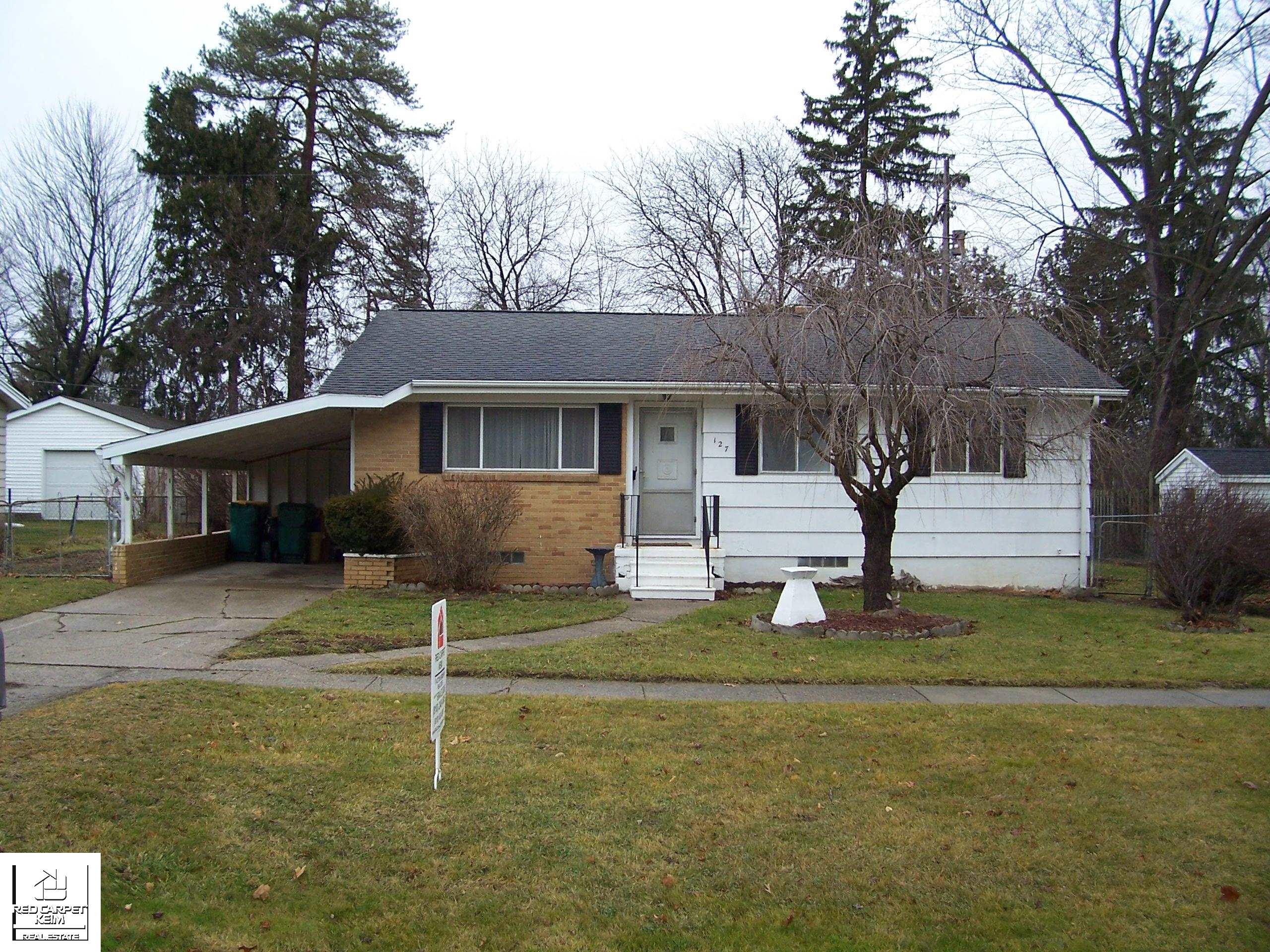 127 East River Road Flushing, MI 48433 - Photo 2 of 20 50092776-1.JPG