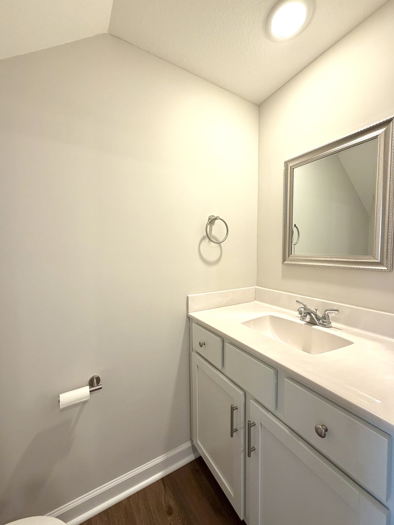 509 Britton Springs Road, Unit B4 Clarksville, TN 37042 - Photo 13 of 20 a bathroom with a sink and a mirror