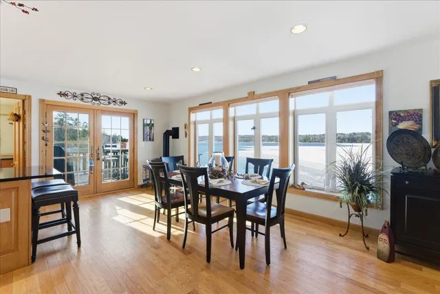 $899,000 | 882 Memorial Drive, Winthrop, ME 04364