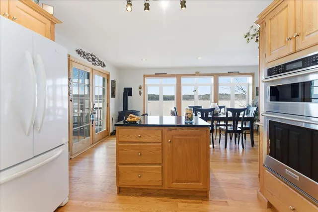 $899,000 | 882 Memorial Drive, Winthrop, ME 04364