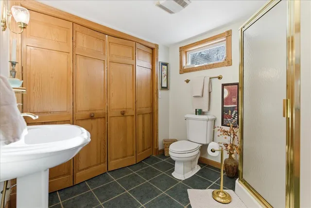 $899,000 | 882 Memorial Drive, Winthrop, ME 04364