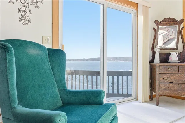 $899,000 | 882 Memorial Drive, Winthrop, ME 04364