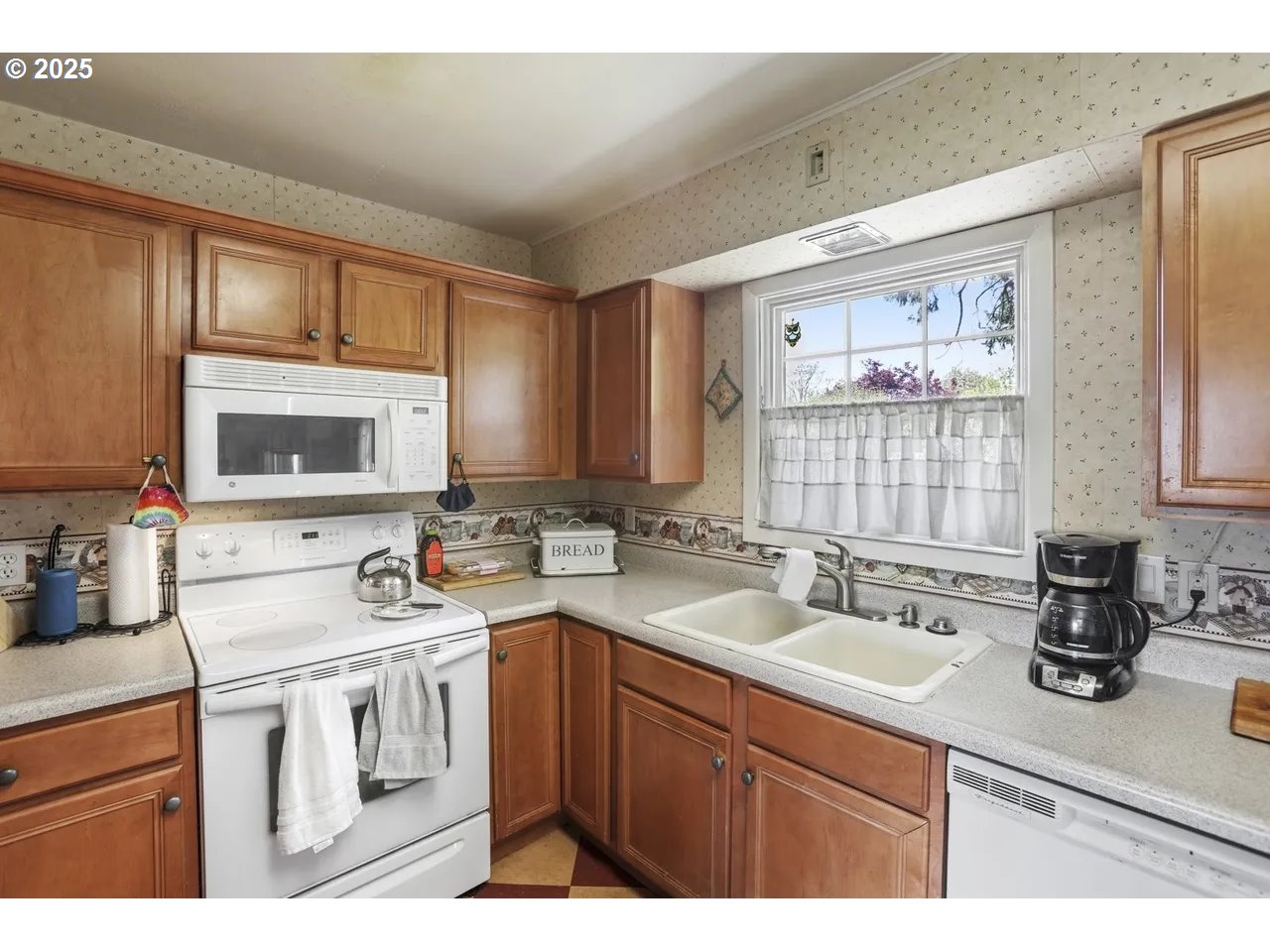 575 North Locust Street Canby, OR 97013 - Photo 20 of 45