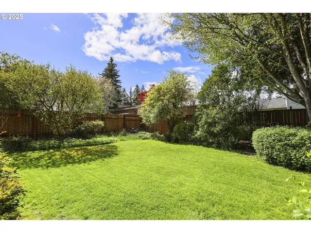 $520,000 | 575 North Locust Street, Canby, OR 97013