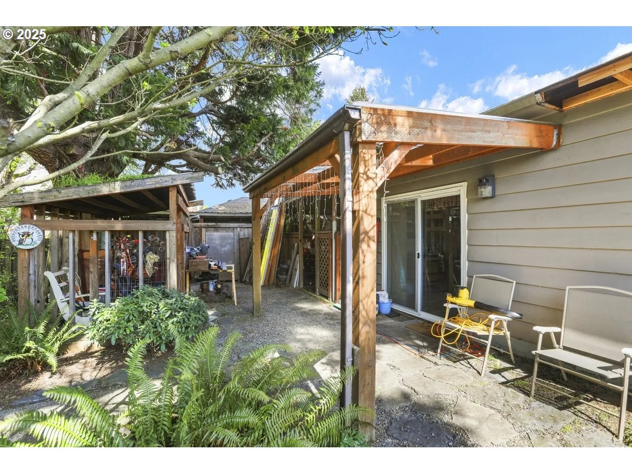 575 North Locust Street Canby, OR 97013 - Photo 38 of 45