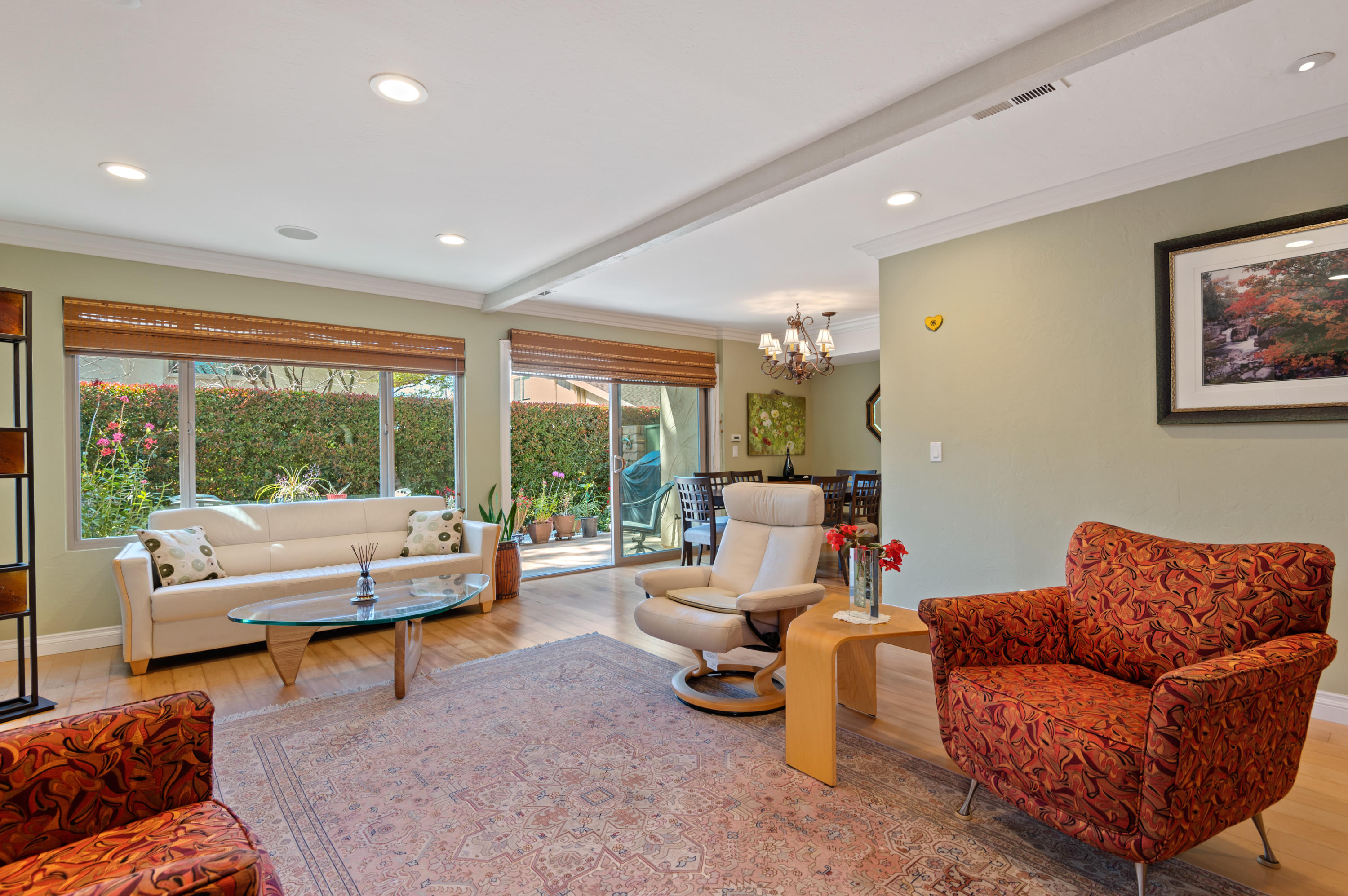 9 North San Marcos Road, Unit B Santa Barbara, CA 93111 - Photo 3 of 16 Living room into dining room
