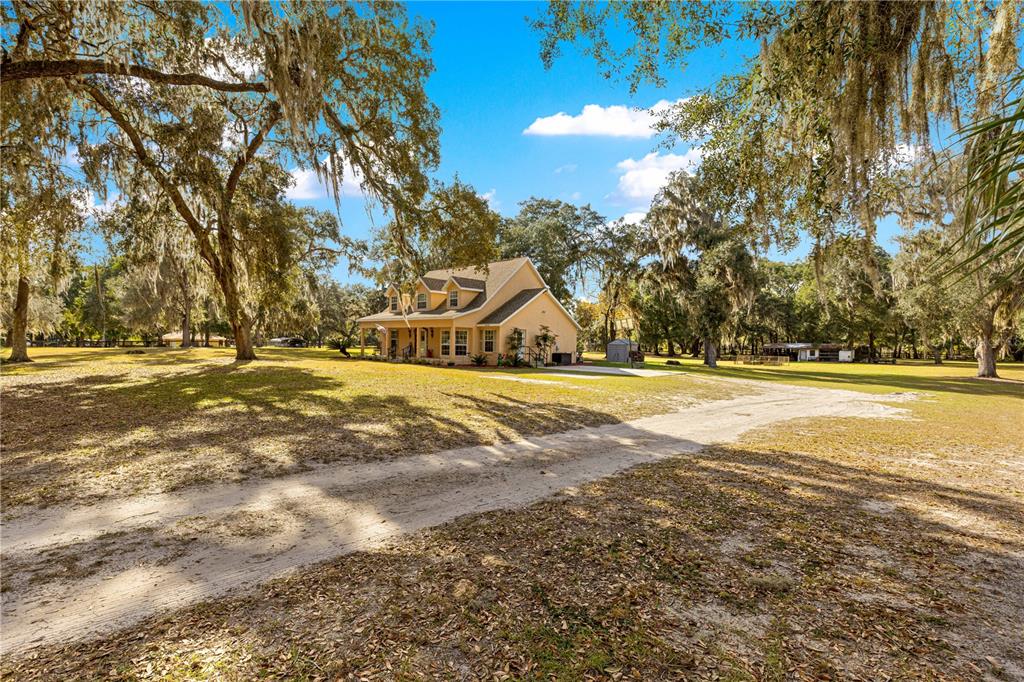 13850 Northeast 47th Avenue Anthony, FL 32617 - Photo 7 of 68