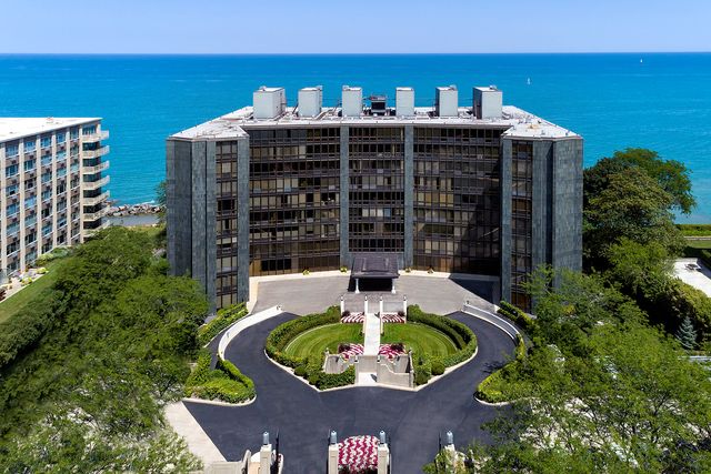 $1,325,000 | 1420 Sheridan Road, Unit 5G, Wilmette, IL 60091