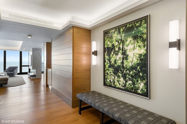 $1,325,000 | 1420 Sheridan Road, Unit 5G, Wilmette, IL 60091