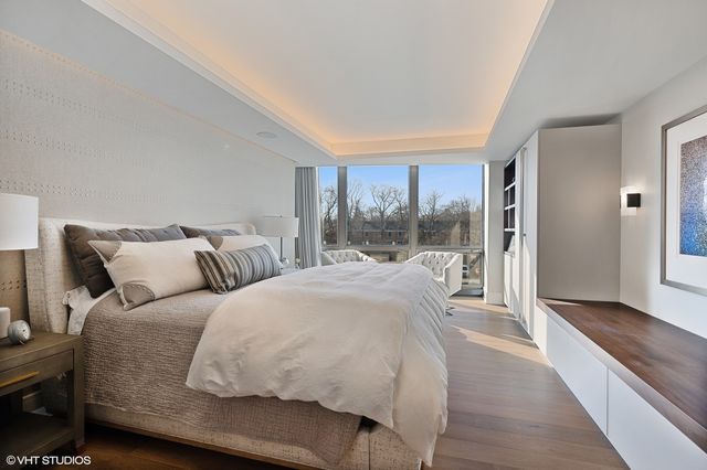 $1,325,000 | 1420 Sheridan Road, Unit 5G, Wilmette, IL 60091