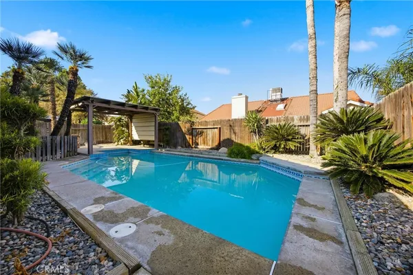 $394,999 | 1113 Sand Creek Drive, Bakersfield, CA 93312