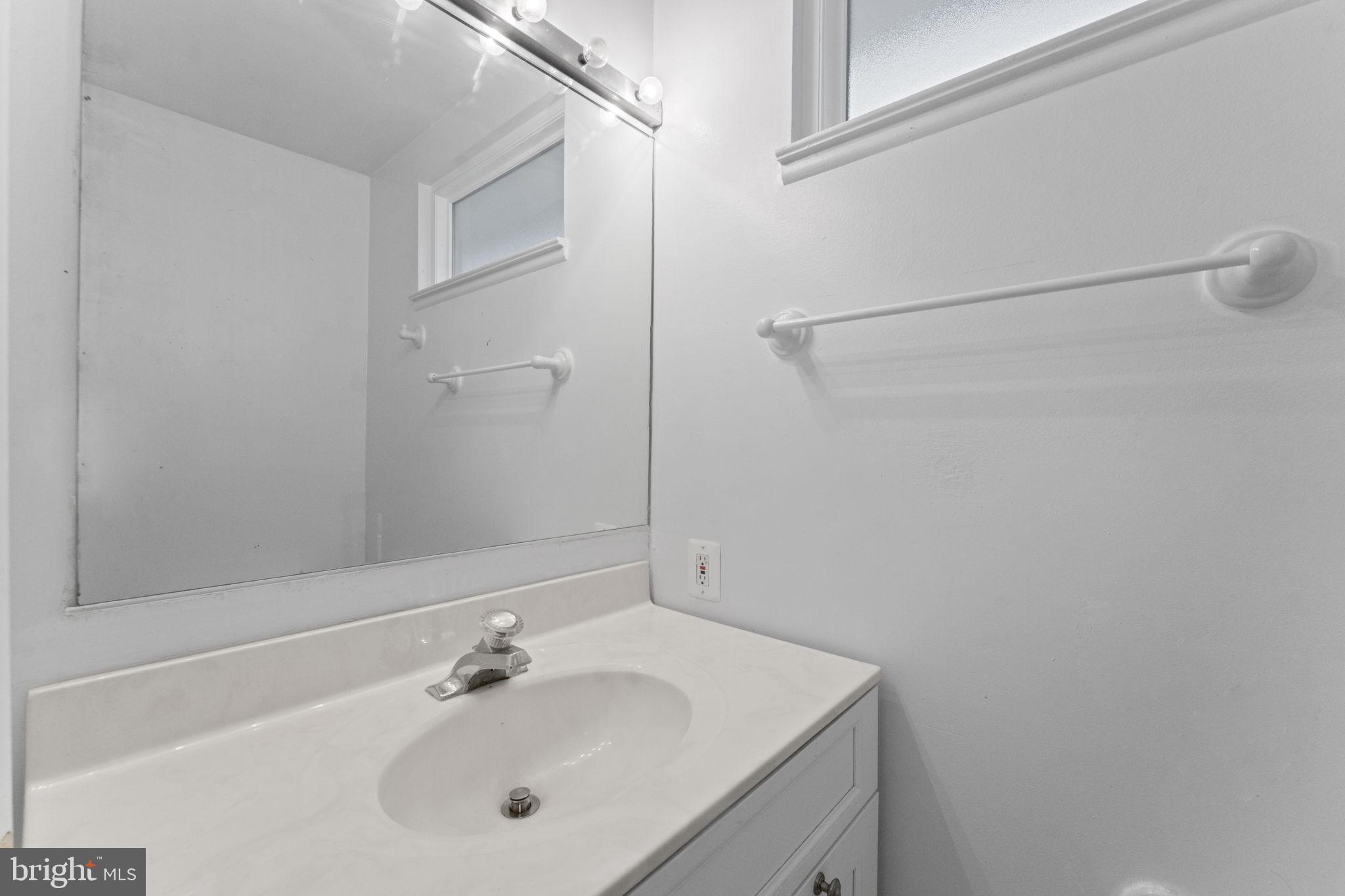 6703 Cimarron Street Springfield, VA 22150 - Photo 27 of 33