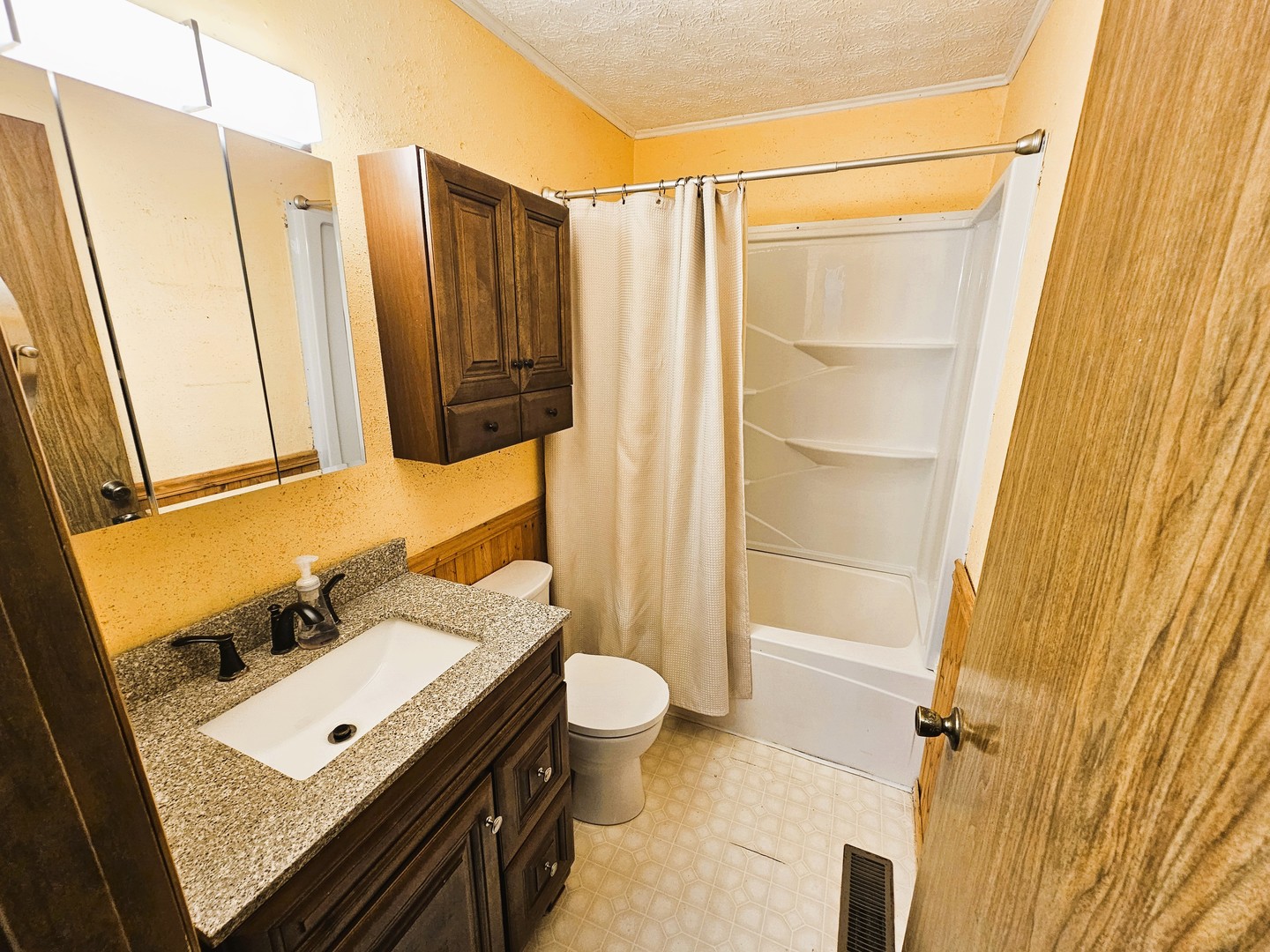 450 West Saddle Club Road Bonnie, IL 62816 - Photo 23 of 25