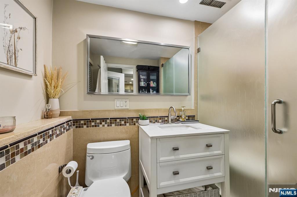 88 Stelling Avenue Maywood, NJ 07607 - Photo 20 of 25