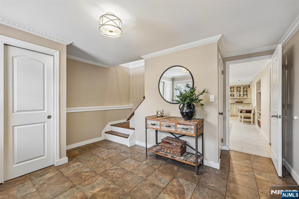88 Stelling Avenue Maywood, NJ 07607 - Photo 2 of 25