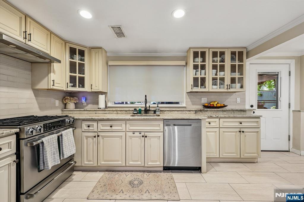 88 Stelling Avenue Maywood, NJ 07607 - Photo 21 of 25