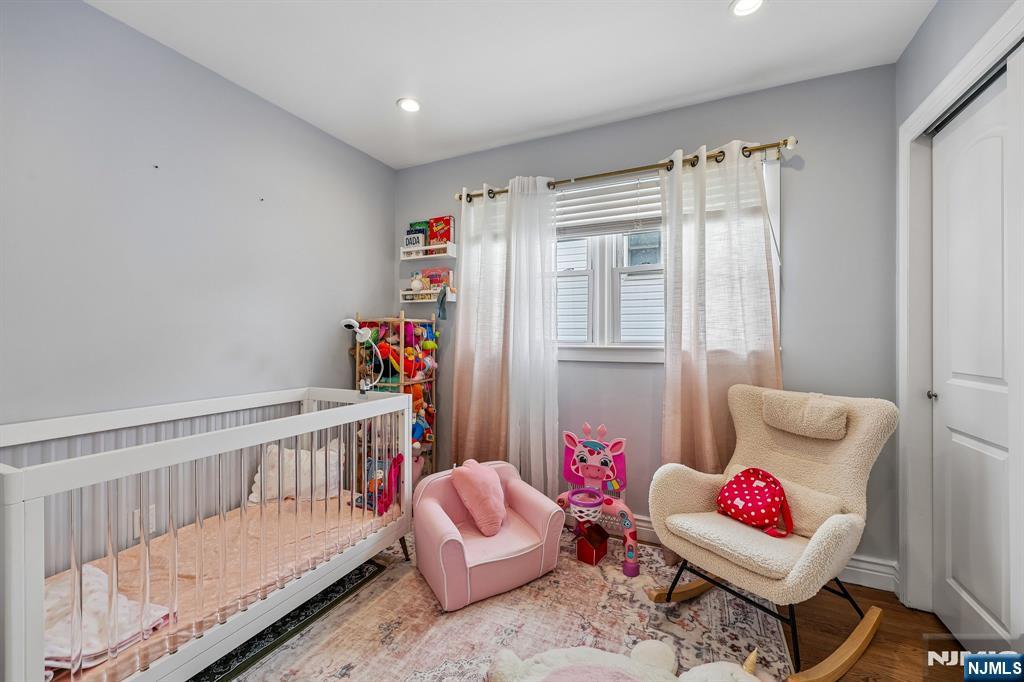 88 Stelling Avenue Maywood, NJ 07607 - Photo 10 of 25