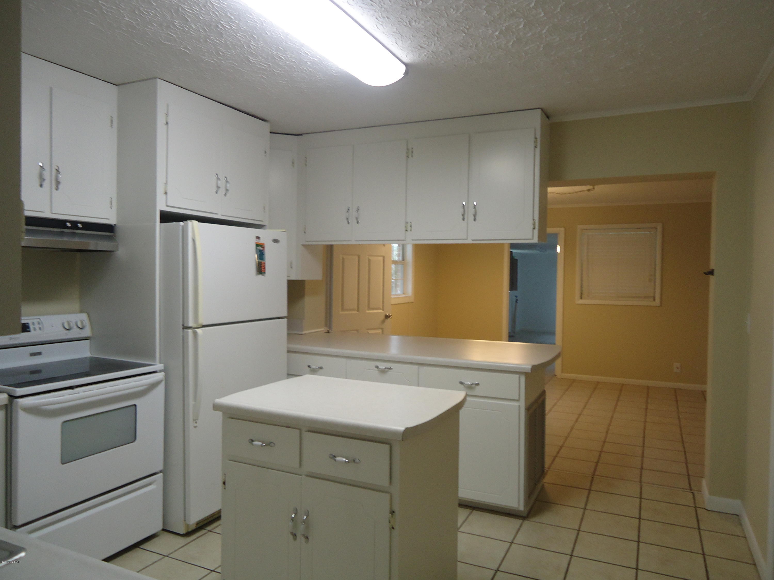 3927 Old Cottondale Road Marianna, FL 32448 - Photo 5 of 19 Gallery Image 5