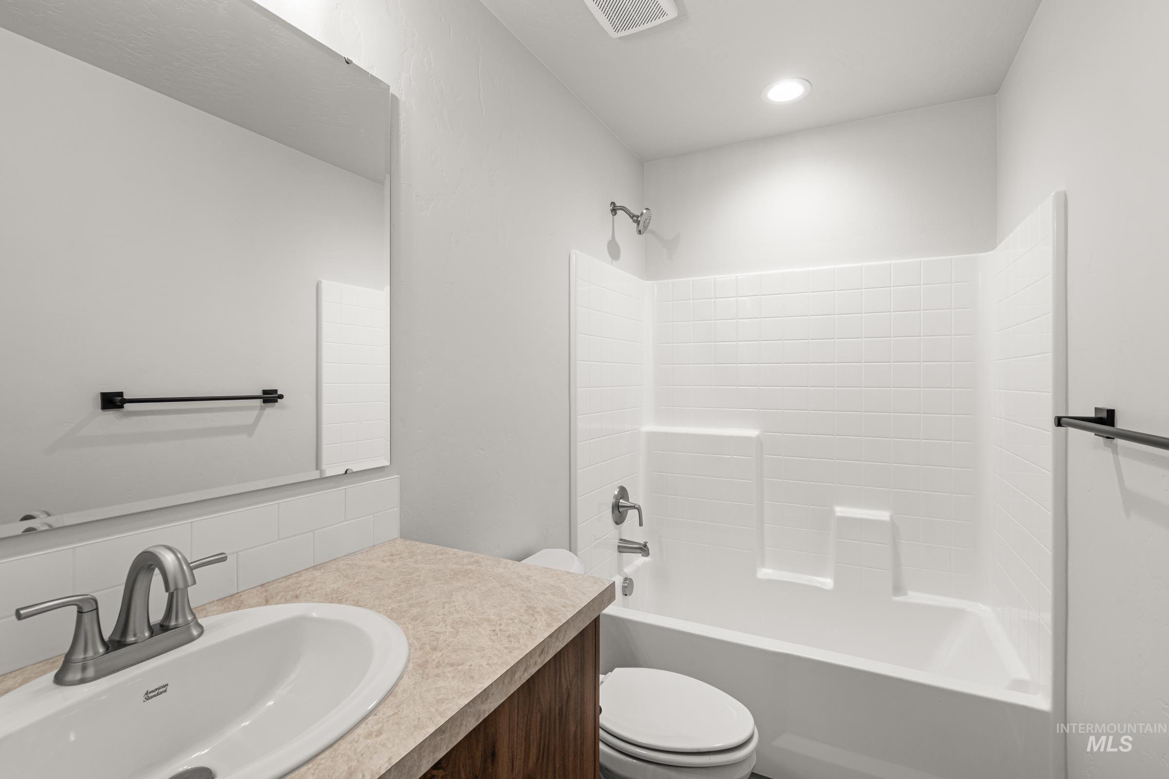 1449 Covington Street Middleton, ID 83644 - Photo 21 of 21 Full bath with shower / bathtub combination and vanity