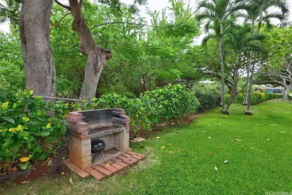 $268,000 | 98-1038 Moanalua Road, Unit 7606, Aiea, HI 96701