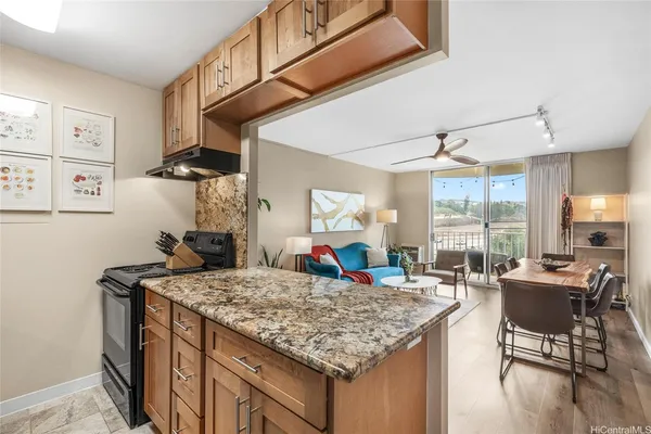 $268,000 | 98-1038 Moanalua Road, Unit 7606, Aiea, HI 96701