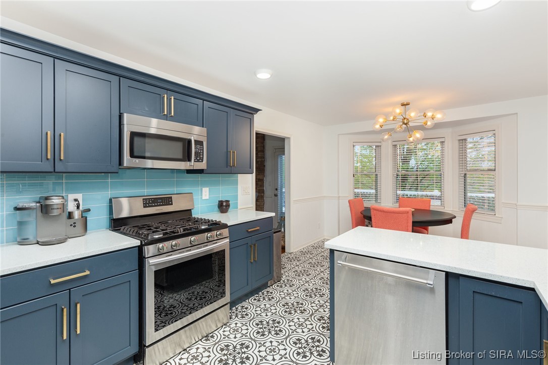 4410 Erin Drive Floyds Knobs, IN 47119 - Photo 13 of 33