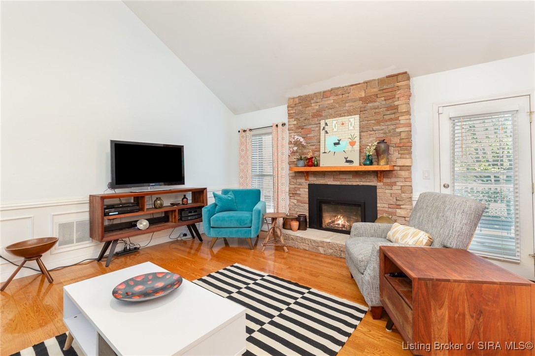 4410 Erin Drive Floyds Knobs, IN 47119 - Photo 7 of 33