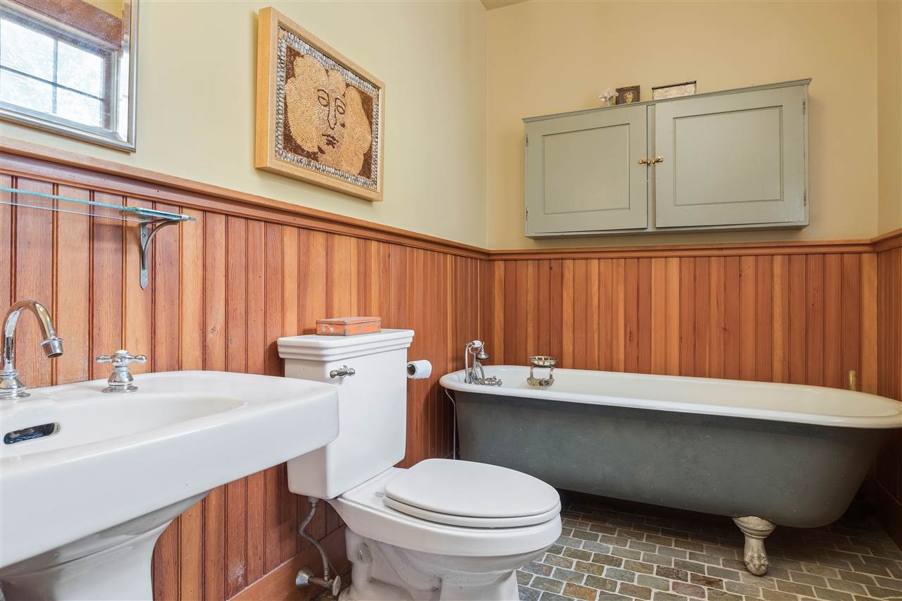 1575 Cleveland Hill Road Tamworth, NH 03886 - Photo 16 of 40 Gallery Image 16