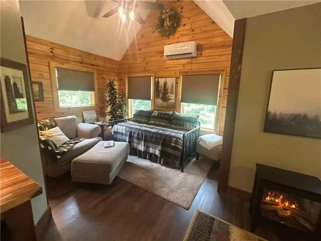 $269,000 | 5298 Chihuahua Road, Higginsville, MO 64037