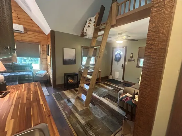 $269,000 | 5298 Chihuahua Road, Higginsville, MO 64037