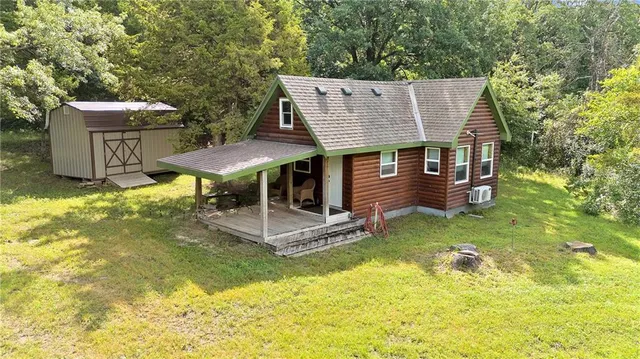 $269,000 | 5298 Chihuahua Road, Higginsville, MO 64037