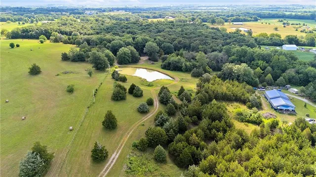 $269,000 | 5298 Chihuahua Road, Higginsville, MO 64037