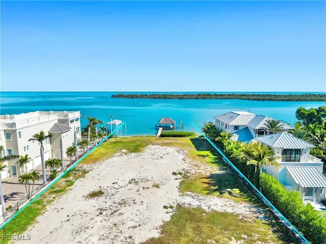 $12,000,000 | 15819 Captiva Drive, Captiva, FL 33924