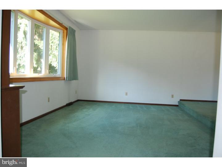 211 Hadfield Road Downingtown, PA 19335 - Photo 6 of 19 Gallery Image 6
