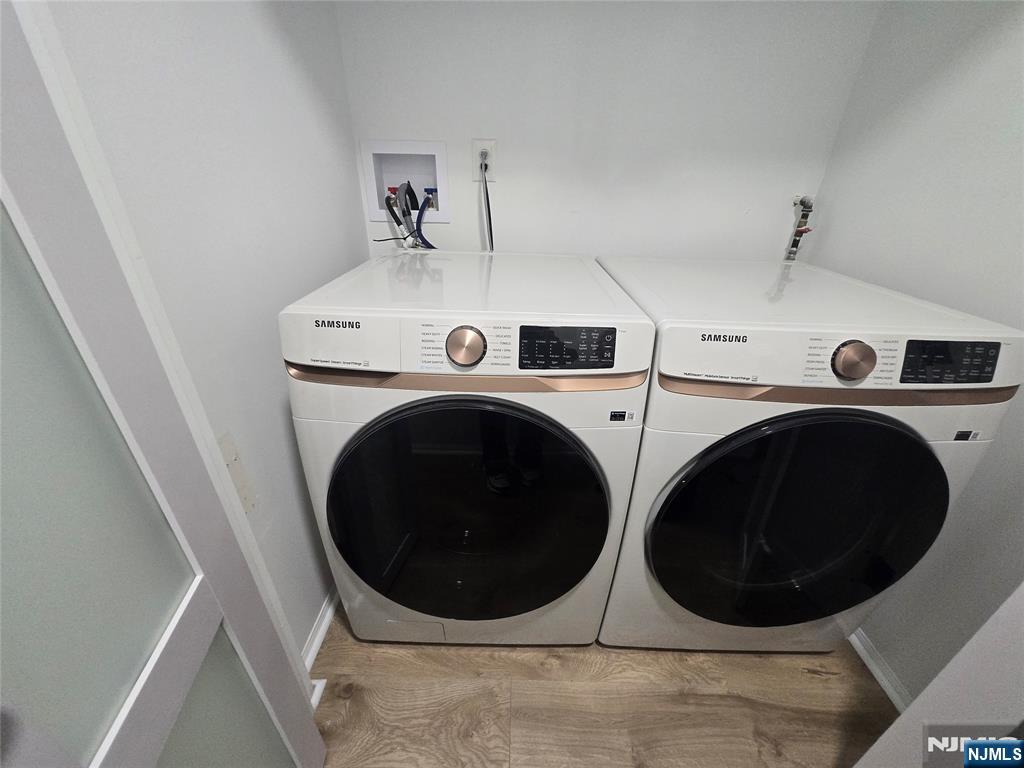 2080 Drake Court Mahwah, NJ 07430 - Photo 13 of 23 a utility room with dryer and washer