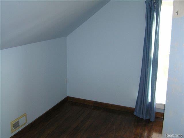 435 West Drahner Road Oxford, MI 48371 - Photo 5 of 11 435 w. drahner rd. oxford mi 483