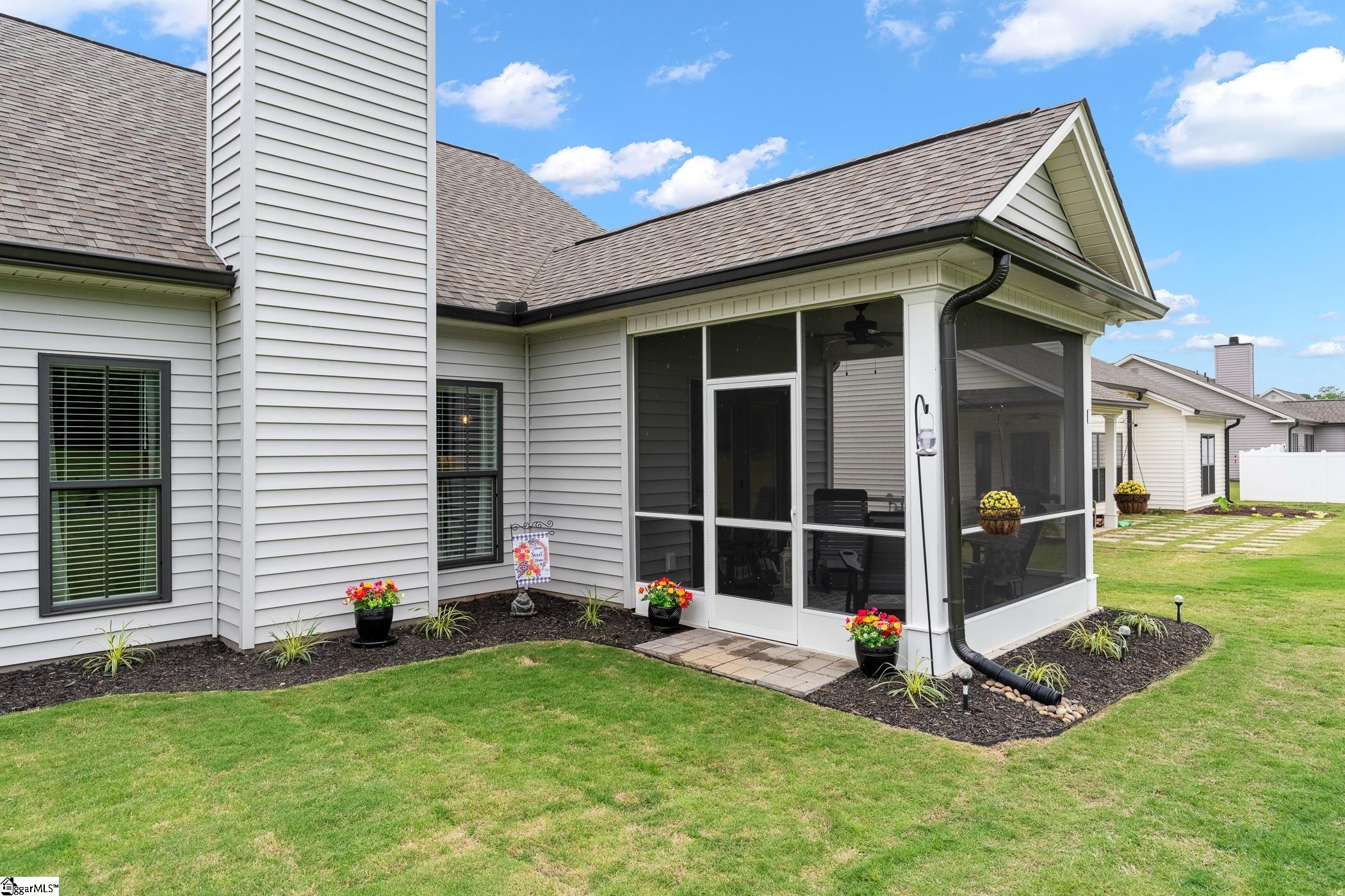 52 Dendy Street Pelzer, SC 29669 - Photo 8 of 42