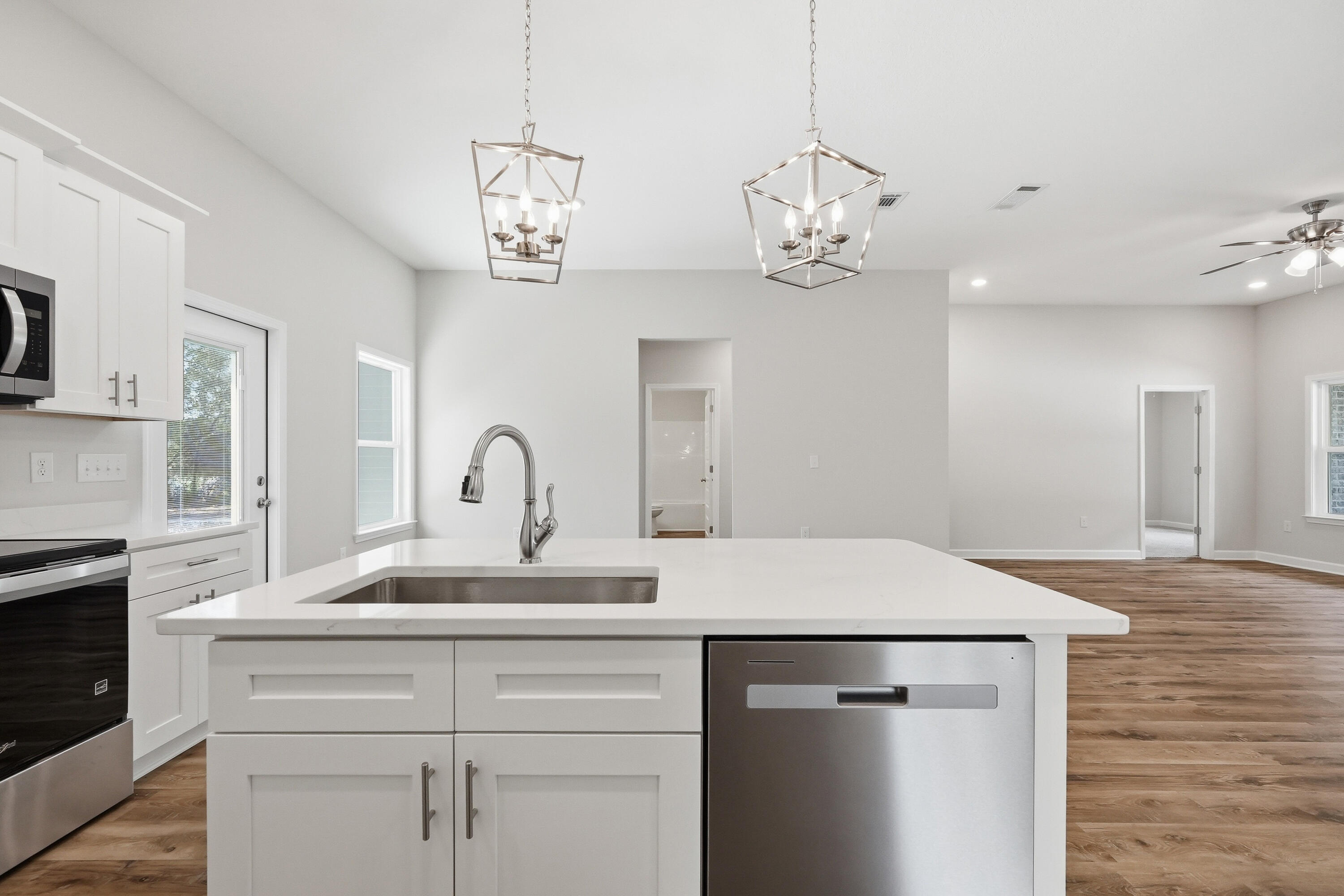 6136 Clover Street Crestview, FL 32539 - Photo 14 of 27 1