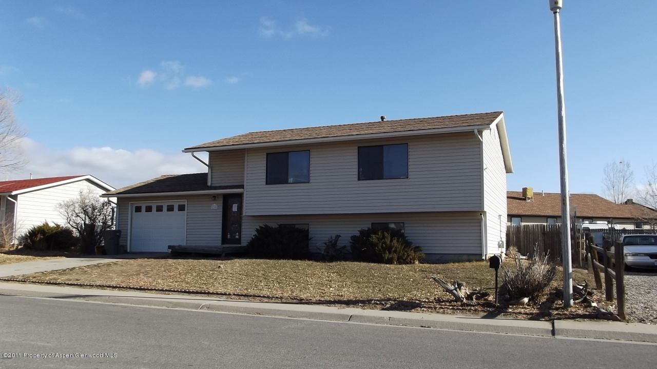 2686 East Avenue Rifle, CO 81650 - Photo 1 of 7 front main