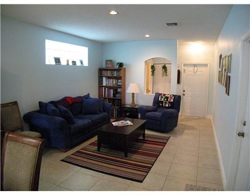 4050 Fern Forest Road Hollywood, FL 33026 - Photo 7 of 14 Living Room